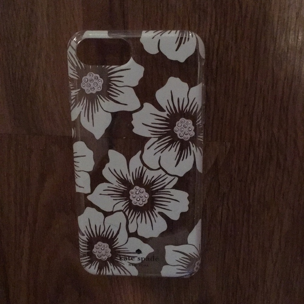 5 iPhone 7 Plus Cases! Can be bought separately! - Picture 6 of 6